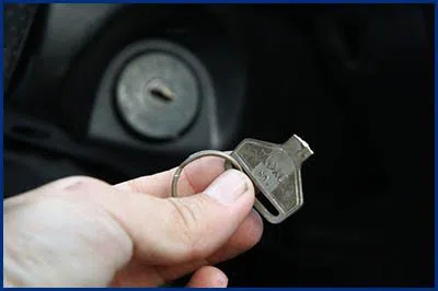 Advantage Locksmith Store Medford, MA 781-298-3430 - 13-key-broke
