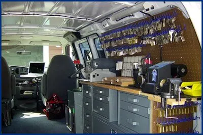 Advantage Locksmith Store Medford, MA 781-298-3430 - 2-mobile-locksmith